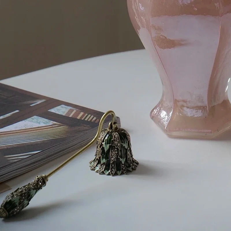 Candle Snuffer | Vintage Floral Design, Smoke-Free Snuffing