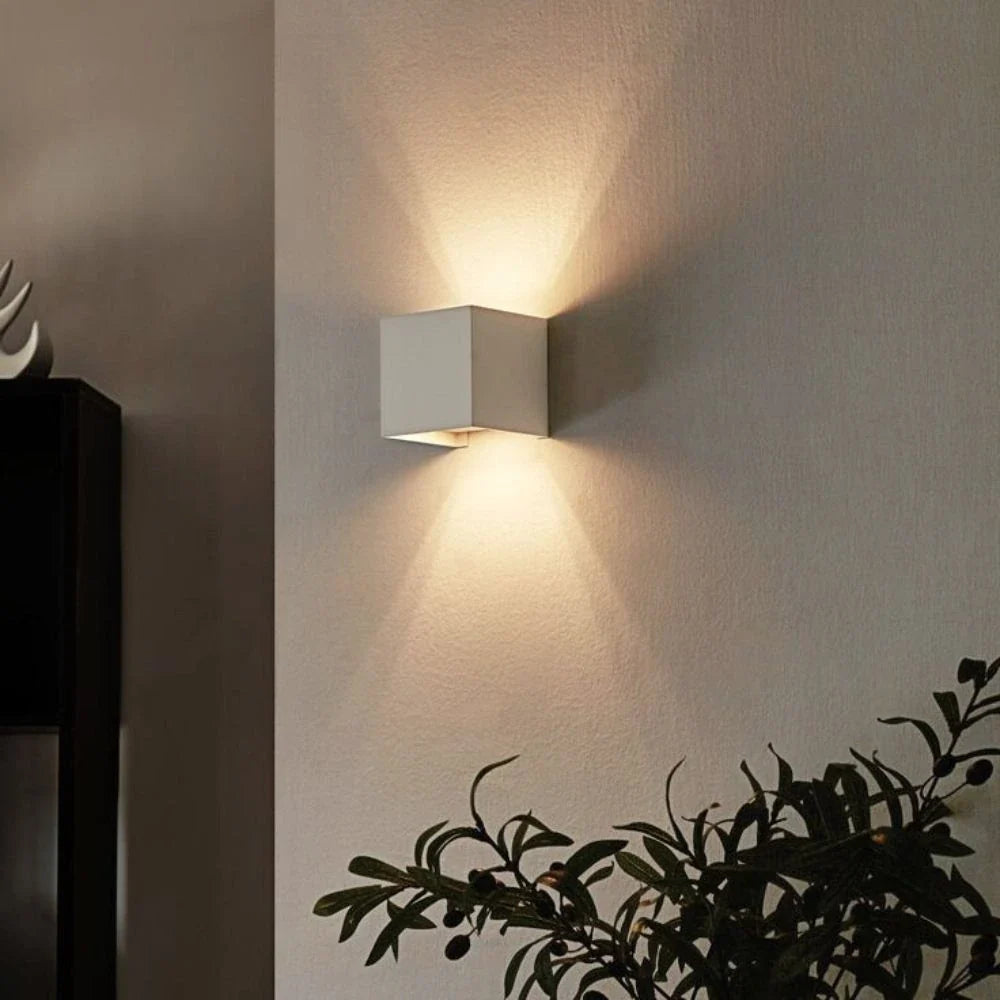 Adjustable Wall Light | Customisable Light Angle, Easy Installation
