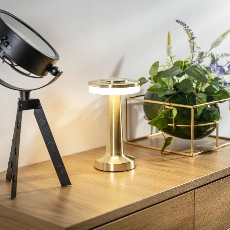 Retro Bar Table Lamp | Refined Design, Versatile Lighting Control