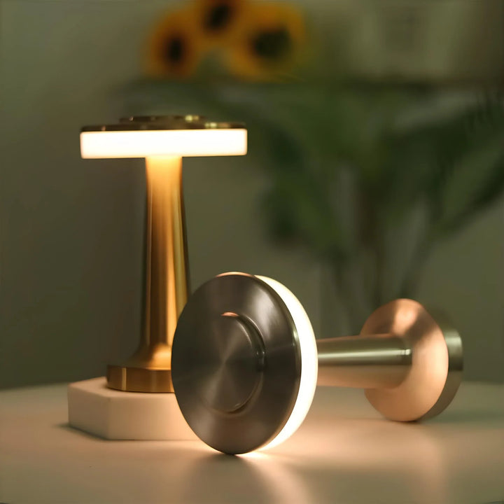 Retro Bar Table Lamp | Refined Design, Versatile Lighting Control