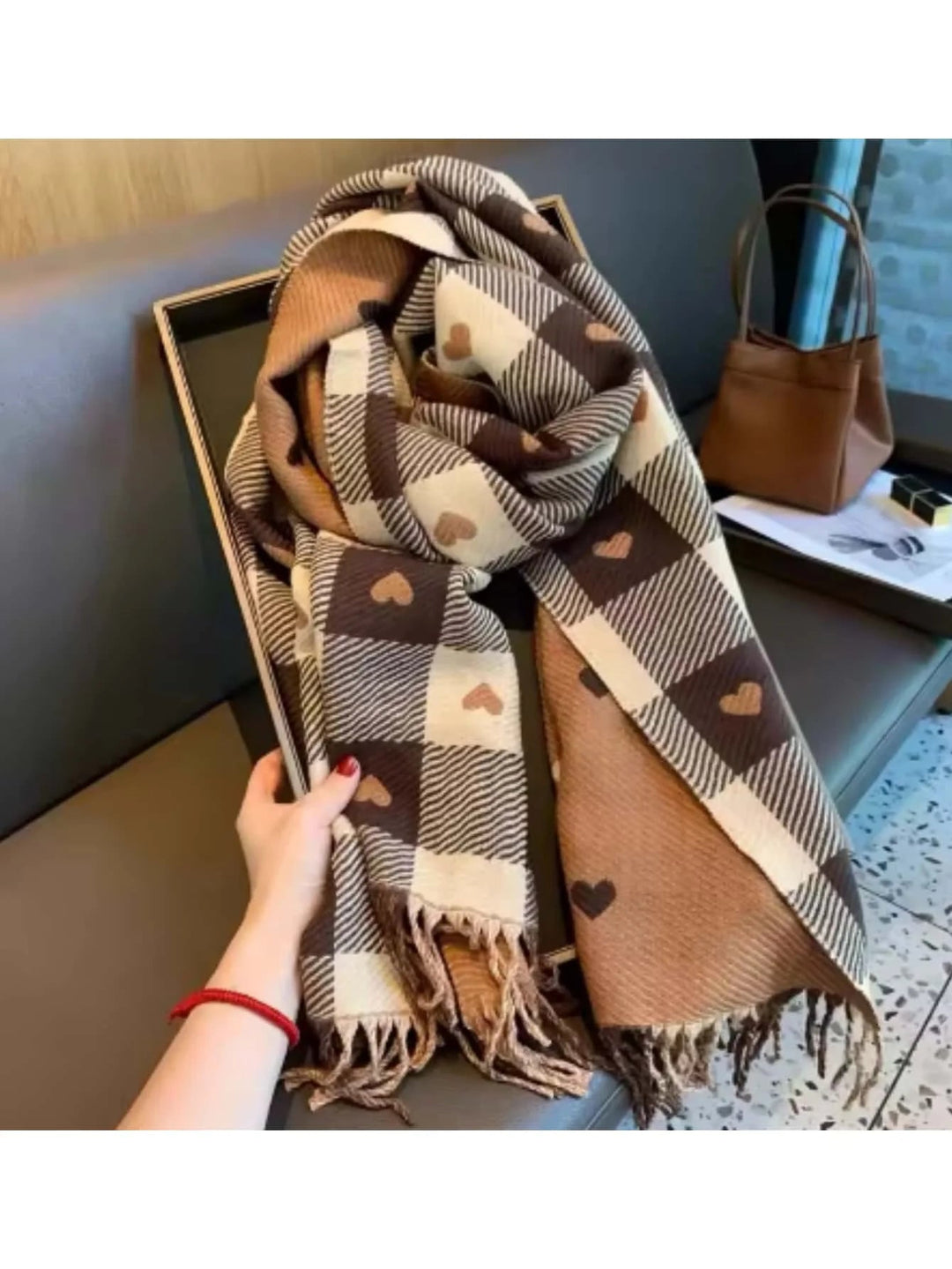 Cosy Checkered Winter Scarf Shawl