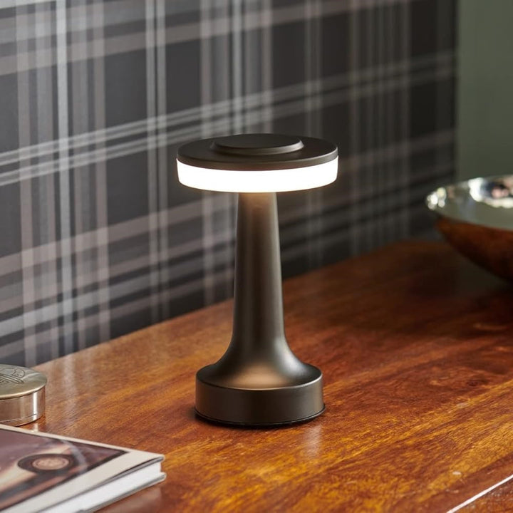 Retro Bar Table Lamp | Refined Design, Versatile Lighting Control