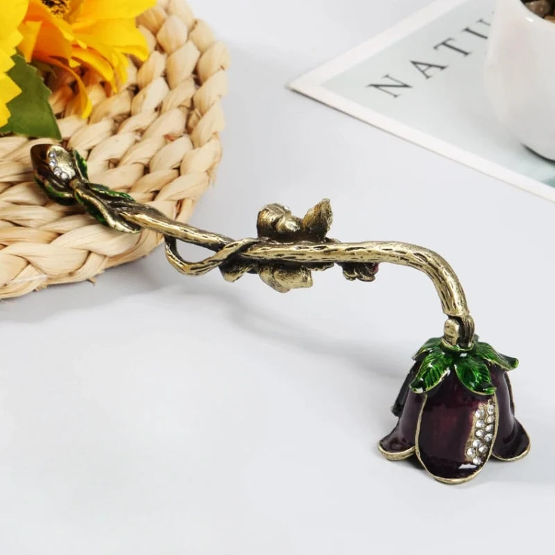 Candle Snuffer | Vintage Floral Design, Smoke-Free Snuffing