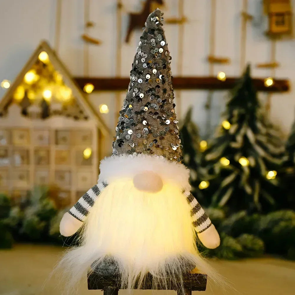 Skanto | Christmas Gnome Decoration | LED Night Light | Warm Glow