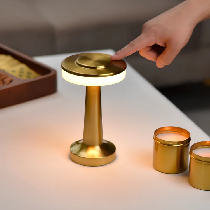Retro Bar Table Lamp | Refined Design, Versatile Lighting Control