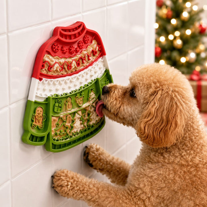 Christmas Sweater Wall-Mount Pet Lick Mat for Dogs & Cats