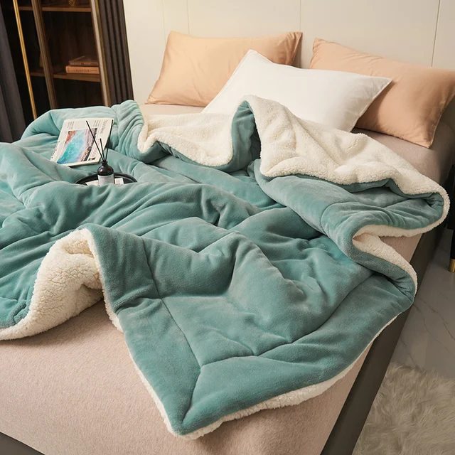 CozyLuxe | Blanket – Warmth and Elegant Comfort