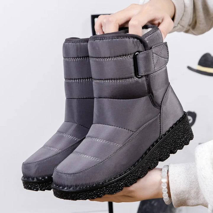Women's Lined Boots in Grey