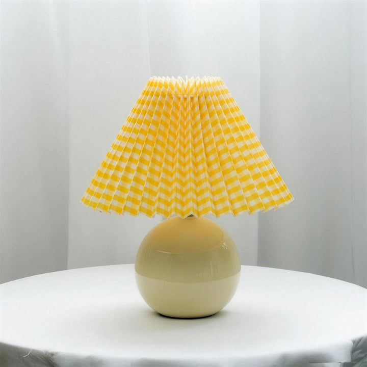 GlowHeritage | Vintage Table Lamp – Pleated Shade & Warm Atmosphere
