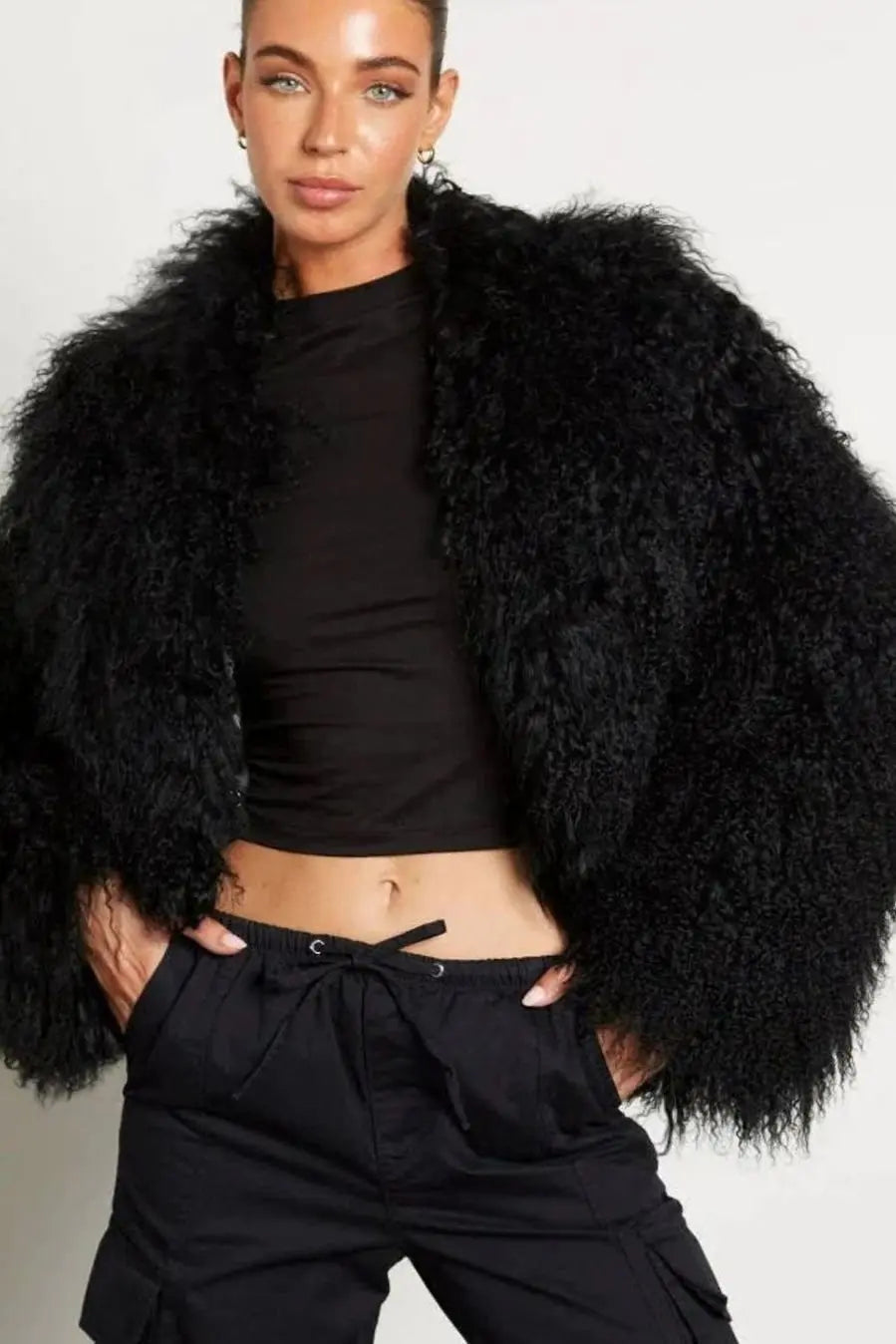 Women's Cropped Teddy-Style Faux Fur Coat Long Sleeves