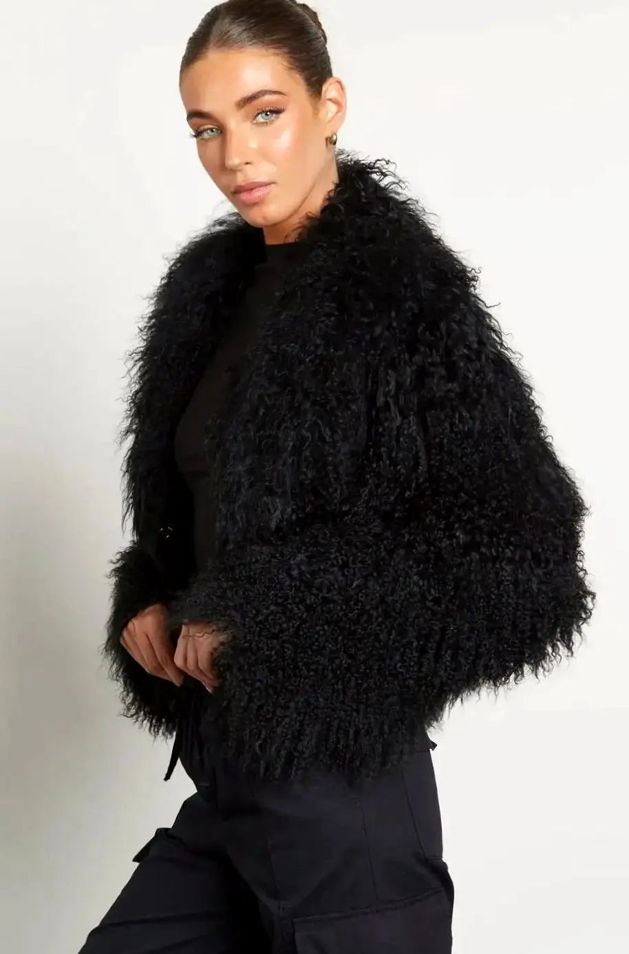 Women's Cropped Teddy-Style Faux Fur Coat Long Sleeves