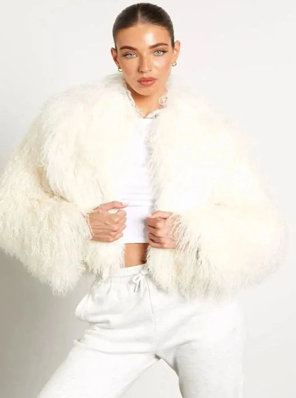 Women's Cropped Teddy-Style Faux Fur Coat Long Sleeves