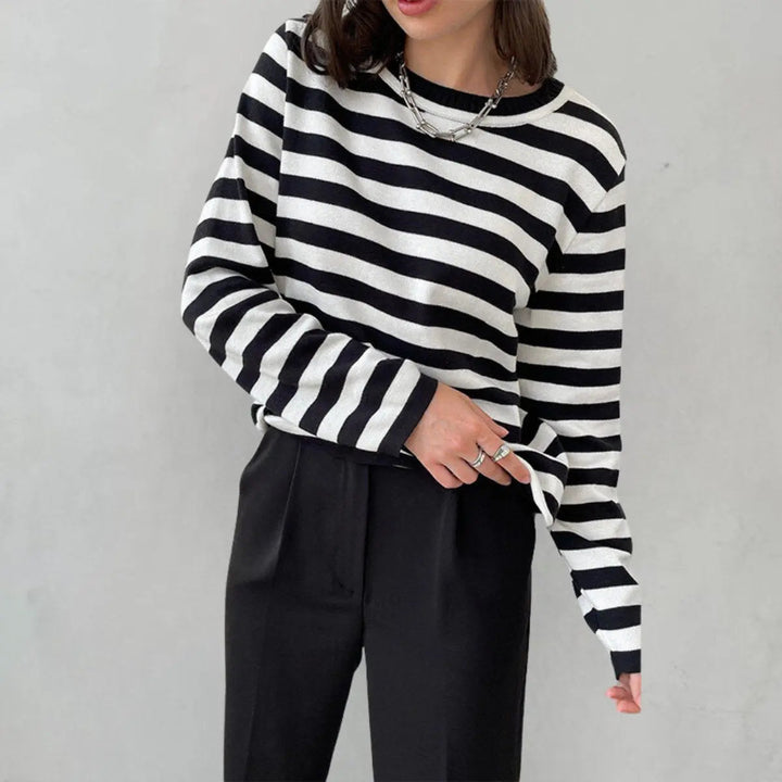 Women's Relaxed-Fit Striped Long Sleeve Round Neck Sweater